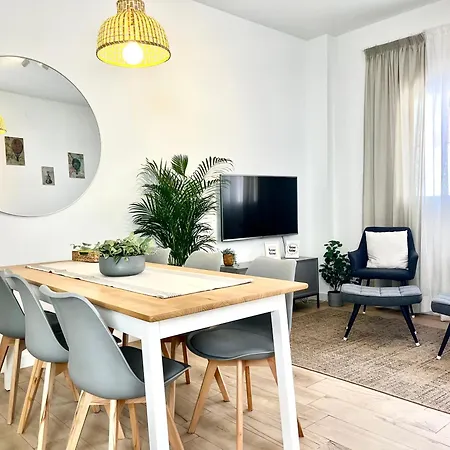 Regimiento 2, Center, New, Quite, Breakfast Included, Parking On Request, Rg Villa Malaga Exterior photo
