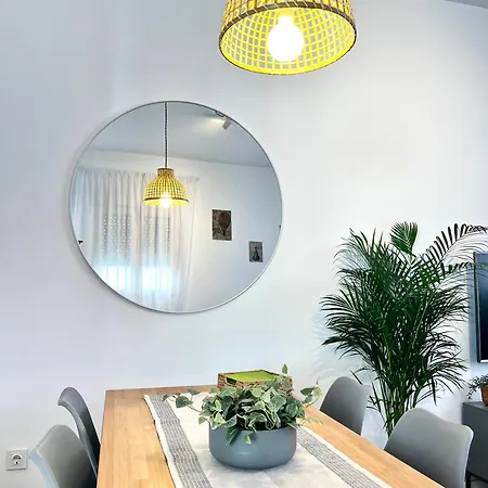 Regimiento 2, Center, New, Quite, Breakfast Included, Parking On Request, Rg Villa Malaga Exterior photo